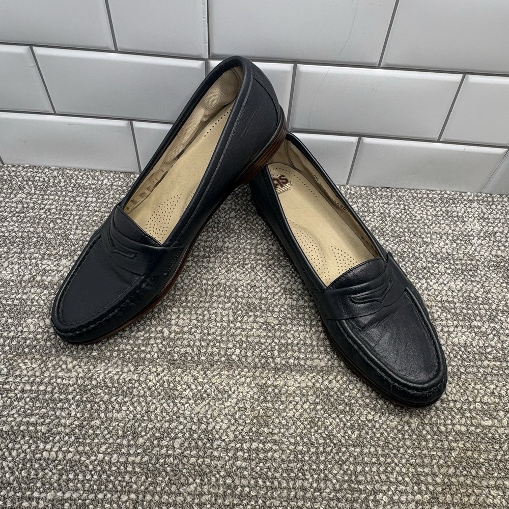 SAS Women's Slip In Shoes Size 10.5 N Black Penny Loafers Ortho Support Shoes